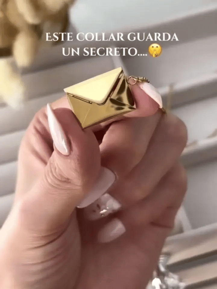 Cadena con Carta Te Amo